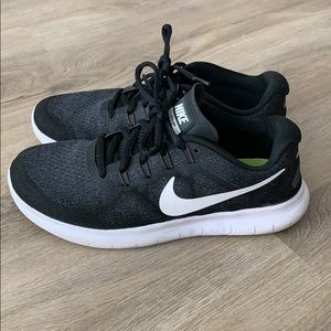 Nike Free RN Size 8